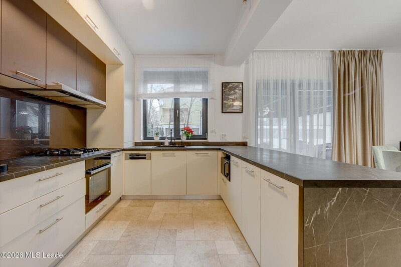 Vila Pipera in proximitate Porsche Nord- Campul Pipera - Pipera pod