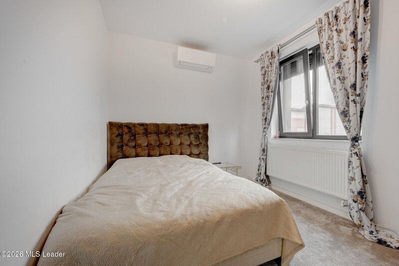 Vila Pipera in proximitate Porsche Nord- Campul Pipera - Pipera pod